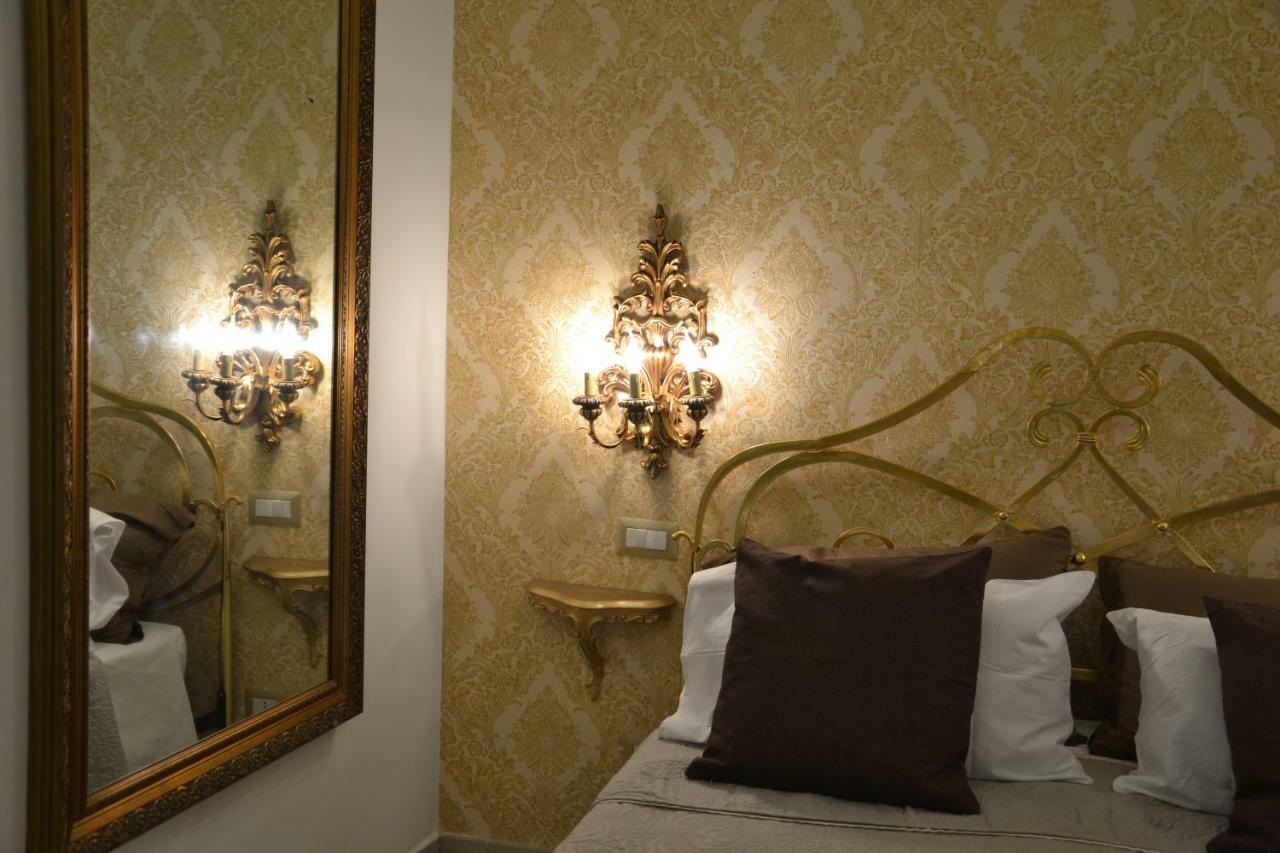 Domus Sanfelice Suite Napoli Dış mekan fotoğraf