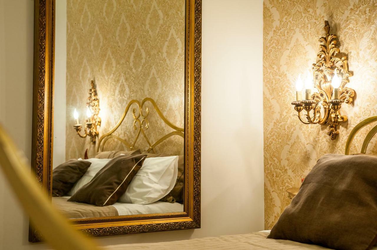 Domus Sanfelice Suite Napoli Dış mekan fotoğraf
