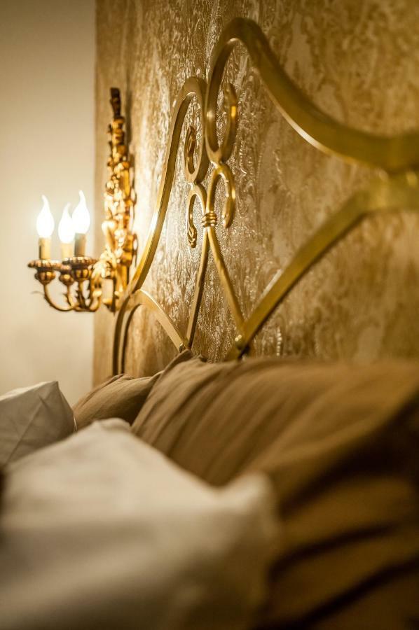 Domus Sanfelice Suite Napoli Dış mekan fotoğraf